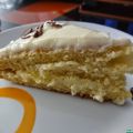 Tarta de crema de chocolate blanco y frosting[...]