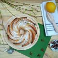 Bundt cake de limón, queso y miel