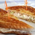 Sándwich de ensalada de pollo