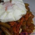 JUDIAS VERDES  Y BACON CON HUEVO POCHÉ