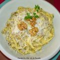 TAGLIATELLE CON SALSA DE NUECES