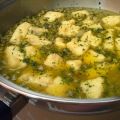 MARRAJO EN SALSA VERDE CON GUISANTES