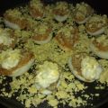 HUEVOS RELLENOS DE BACALAO Y GAMBAS