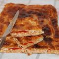 Empanada de hojaldre y atún