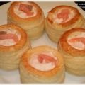 Voulavent rellenos de crema de salmón.