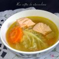 Caldo de verduras y salmón