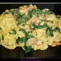 TALLARINES CON SALSA DE ESPINACAS Y GAMBONES