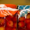 Cerezas en conserva con orujo gallego