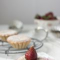 PASTELITOS DE RUIBARBO Y FRESAS CON FRANGIPANE