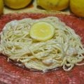 Espaguetis al Limón con Queso y Gambas