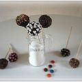 CAKE POPS