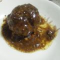 Albondígas rellenas en salsa de Oporto