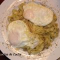 Tagliatelle con setas y huevos fritos