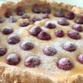 TARTA DE CREMA Y FRAMBUESAS