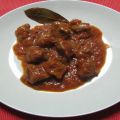 CARRILLADAS CON TOMATE