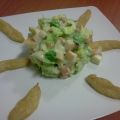 ENSALADA CON SALSA DE YOGUR Y PALITOS DE QUESO