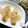 Espárragos rellenos y crujiente de gulas