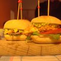 BOCADILLO DE POLLO MACERADO CON LIMA Y[...]