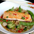 Soba noodles con salmón (pasta de trigo[...]