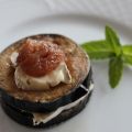 Bocado de berenjena con camembert y castaña en[...]