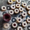 Linzer Cookies
