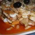 BACALAO DESMIGADO SOBRE VERDURAS Y HABAS BLANCAS