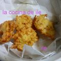 Latkes o buñuelos de papa o patatas y mandioca[...]