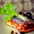 Cracker de sardina marinada con zaaluk
