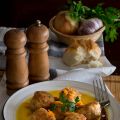 Albóndigas de pollo y pavo en salsa