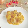 Albóndigas con salsa de tomate y berenjena