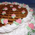 TARTA DE FRUTOS SECOS CON REJILLA DE HOJALDRE
