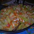 Ensalada con palitos de cangrejo y manzana