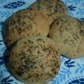 PAN DE ACEITE CON TOMILLO, EL OLOR DEL PUEBLO.