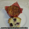 MAGDALENAS CON ARÁNDANOS Y MIGAS