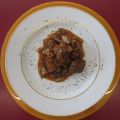 CARNE DE CERDO CON SETAS Y PICADA DE ALMENDRAS
