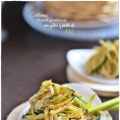 Tallarines de pasta y calabacín con gulas y[...]