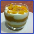 Postre de frutas y yogur