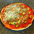 PIZZA DE SALCHICHAS CON MEJILLONES