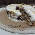Milhojas de crema de chocolate y merengue.