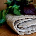 Tunnbröd con ensalada de huevo escandinava