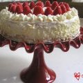 Tarta de chocolate blanco y fresas