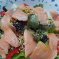 ENSALADA CON SALMON AHUMADO