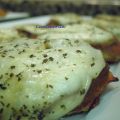 MONTADITO DE BERENJENA Y TOMATE CON MOZARELLA