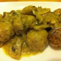Albóndigas en salsa con champiñones