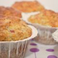 Muffins salados de queso, jamón y tomate