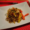 Noodles con piña y pavo en salsa de cilantro y[...]