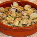 Almejas en salsa verde al cava