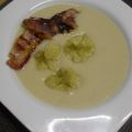 Vichyssoise de pera con wonton de queso azul