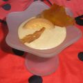 postre de galletas con crujiente de caramelo.