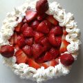 TARTA DE FRESAS CON NATA
